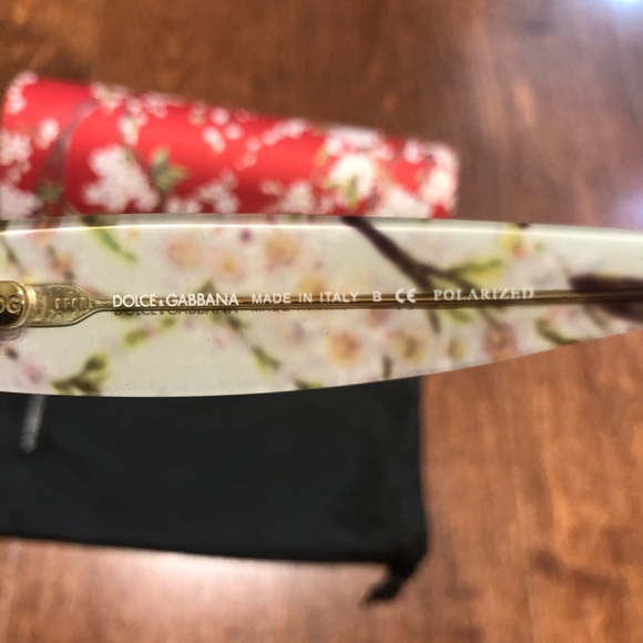 Dolce & Gabbana Sunglasses - Picture 5 of 5